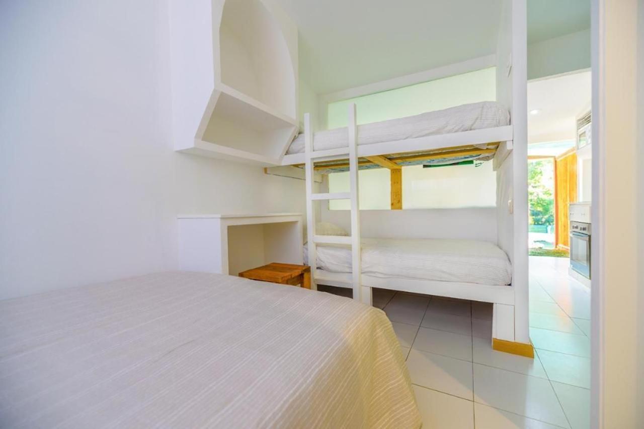 Burbujasbalbuena, Interpretacion De La Via Lactea Сан-Висенте-де-О-Грове Экстерьер фото